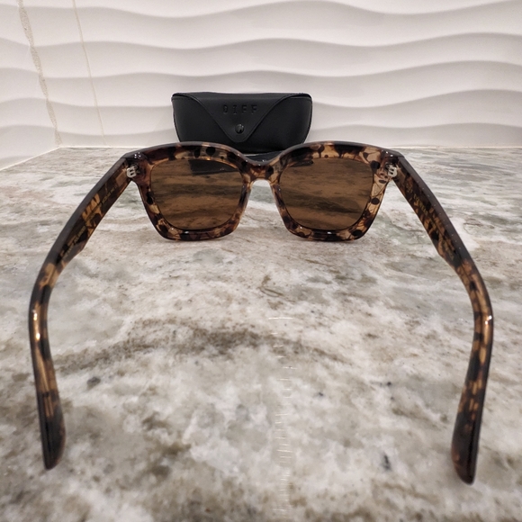 NWOT Diff Krista Horton - The Kamp Himalayan Tortoise Oversized Sunglasses - Picture 7 of 8